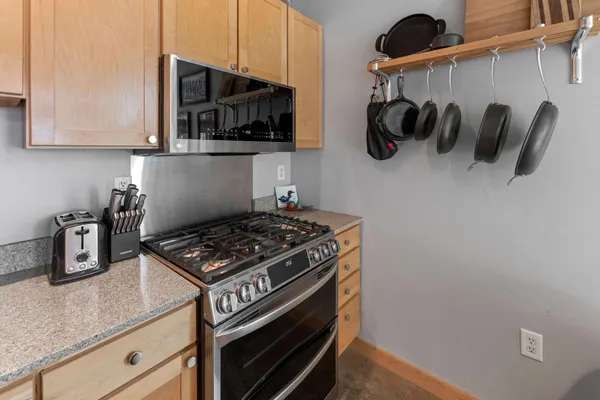 $2,695 | 710 North 4th Street, Unit 300, Minneapolis, MN 55401