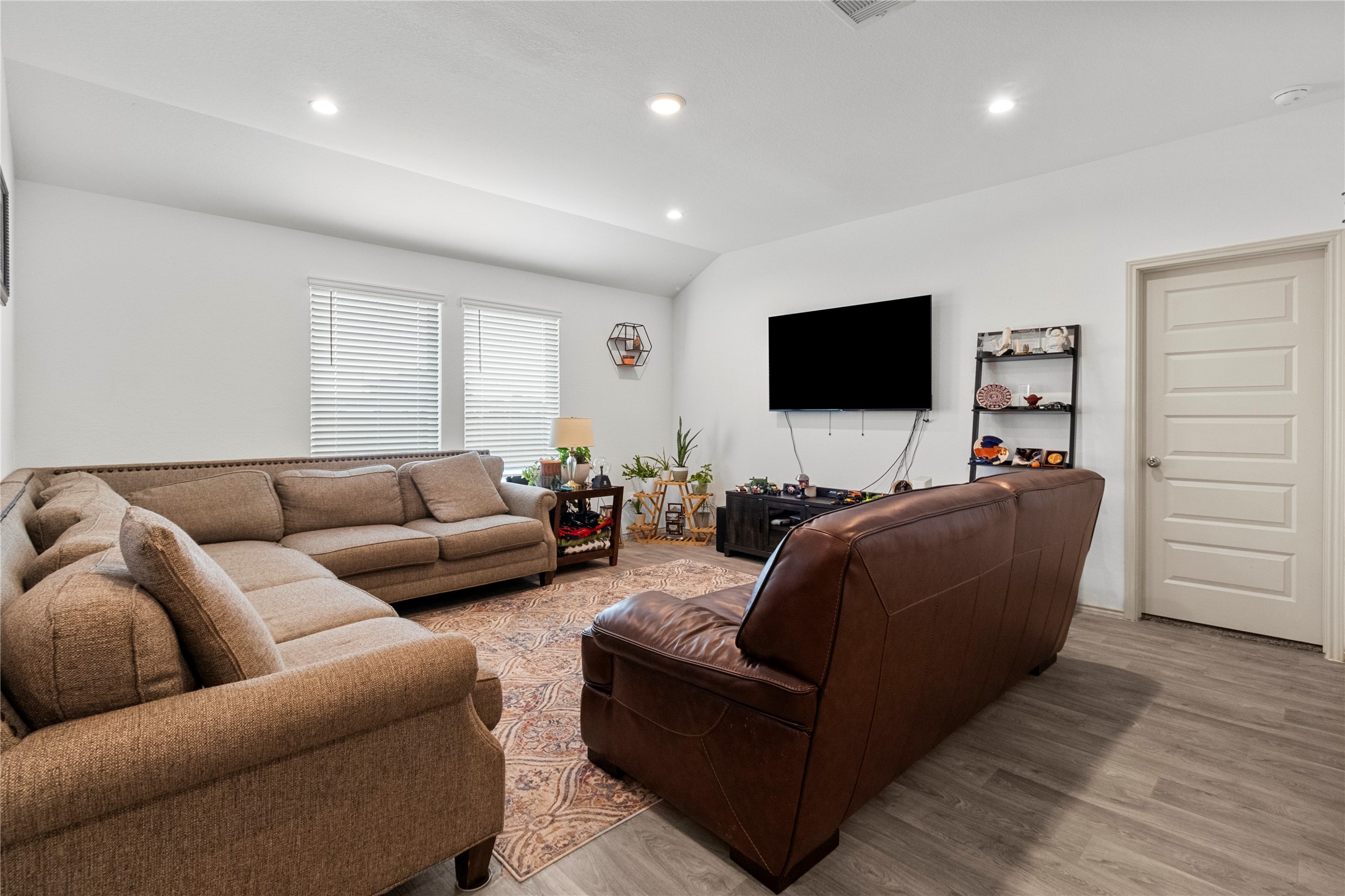 7118 Sunset Crk Drive Rosenberg, TX 77469 - Photo 2 of 19