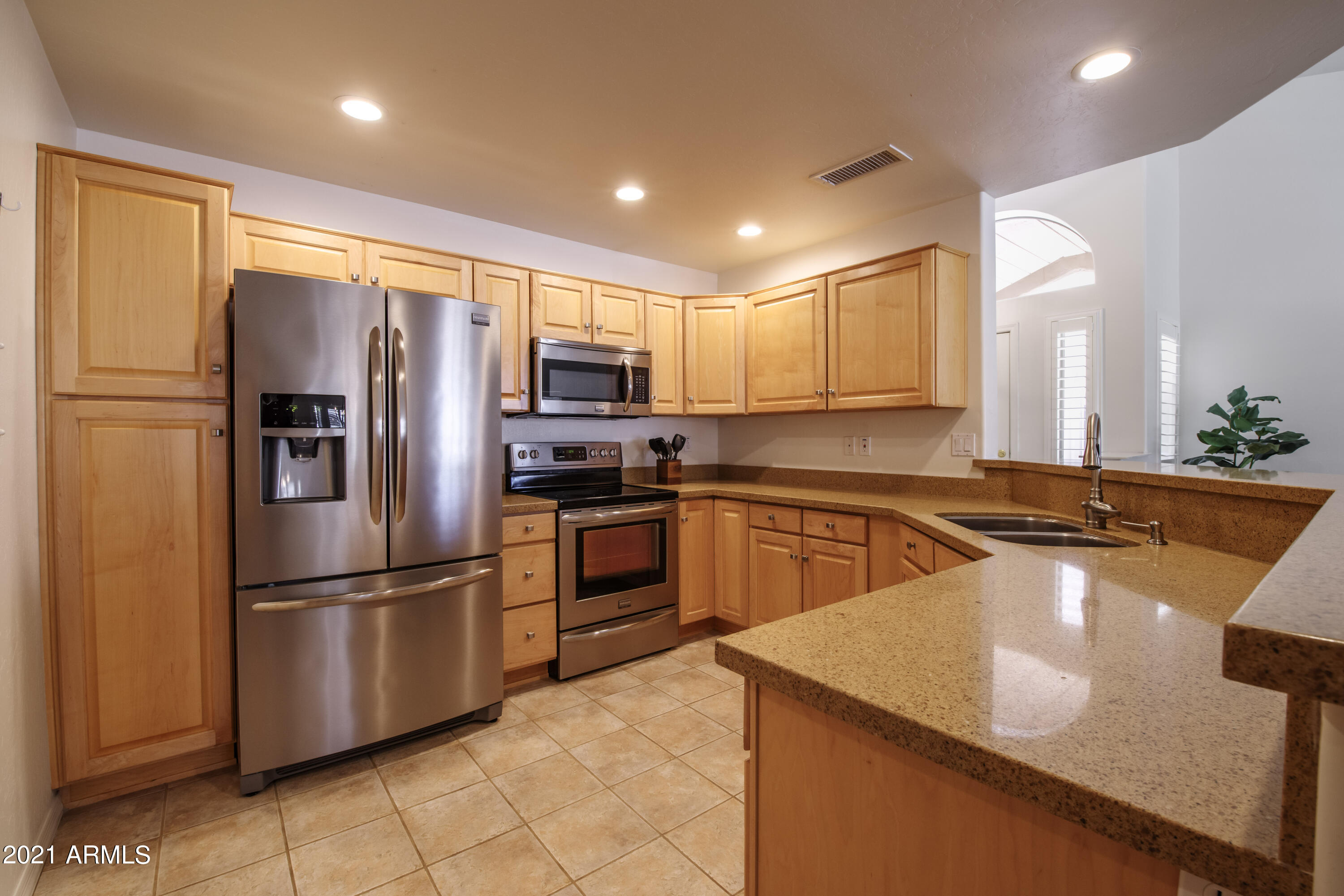 5830 East McKellips Road, Unit 40 Mesa, AZ 85215 - Photo 9 of 41 Open Kitchen