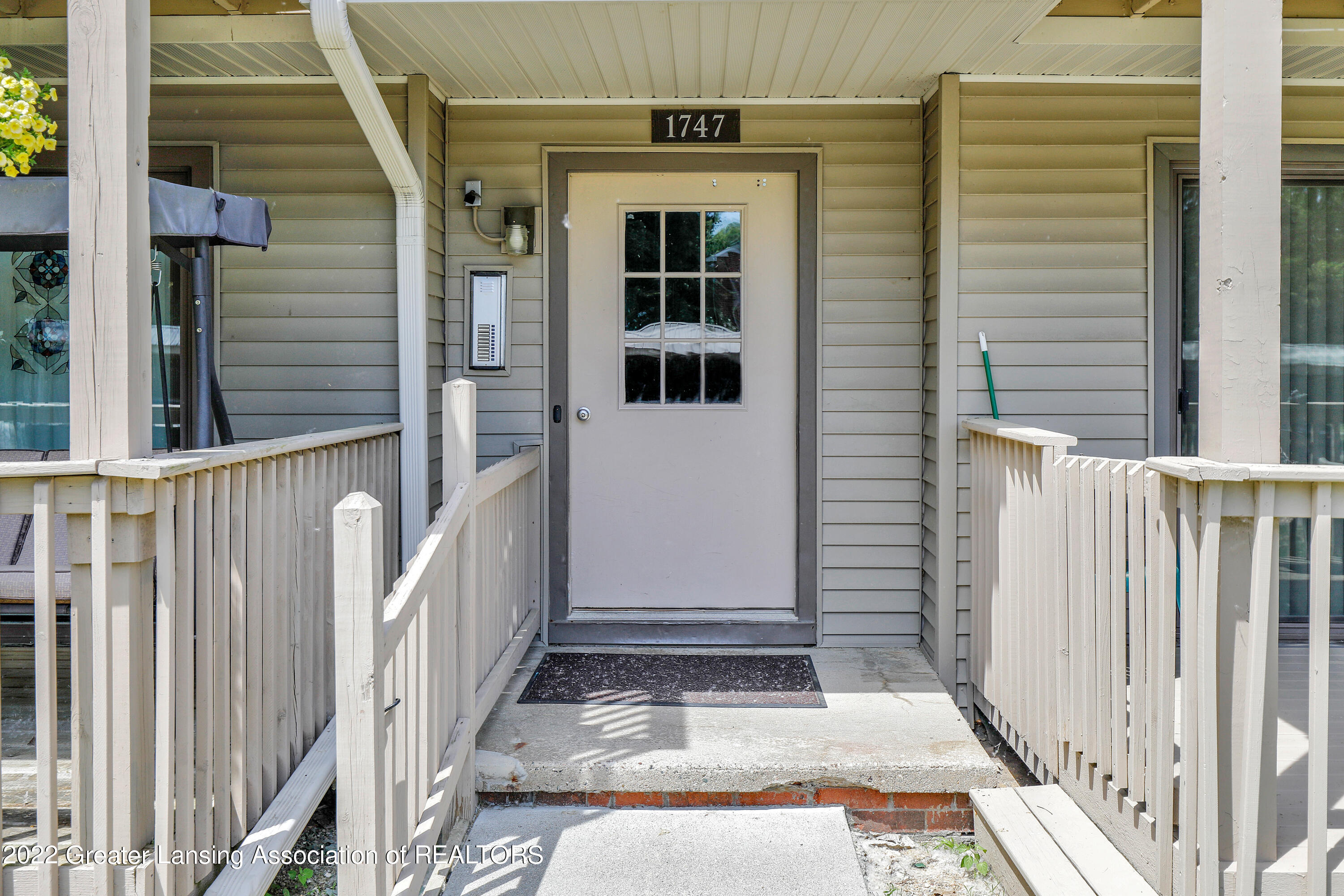 1747 Maple Ridge Road, Unit 11 Haslett, MI 48840 - Photo 2 of 18 _I3A4888