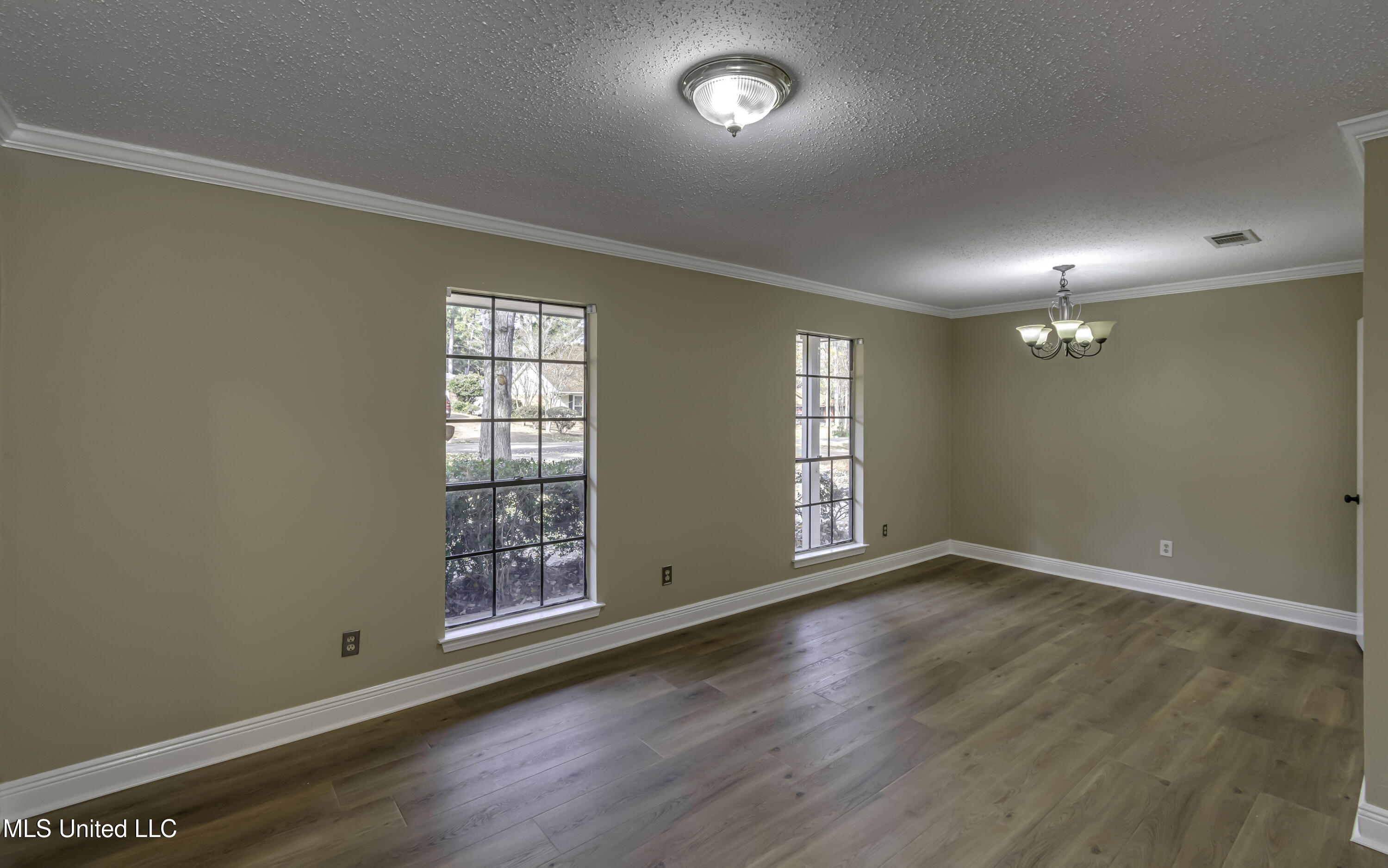 111 Shenandoah Road North Brandon, MS 39047 - Photo 9 of 47 111 Shanandoah Rd N--19