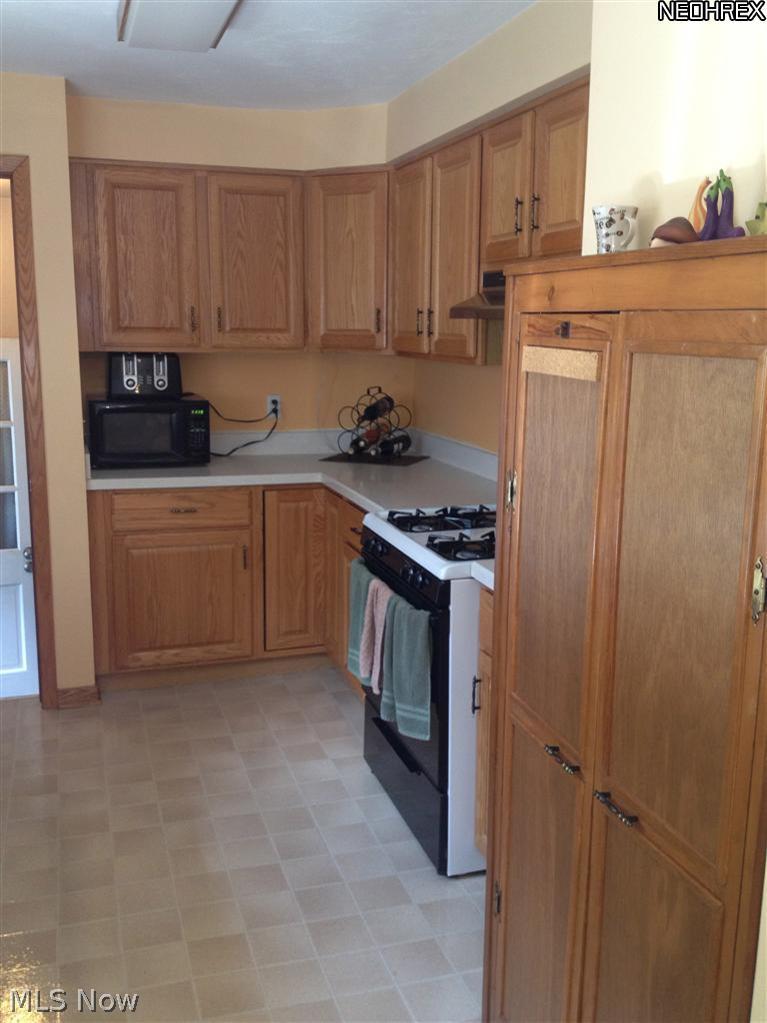 23857 Maple Ridge Road North Olmsted, OH 44070 - Photo 12 of 16 Gallery Image 12