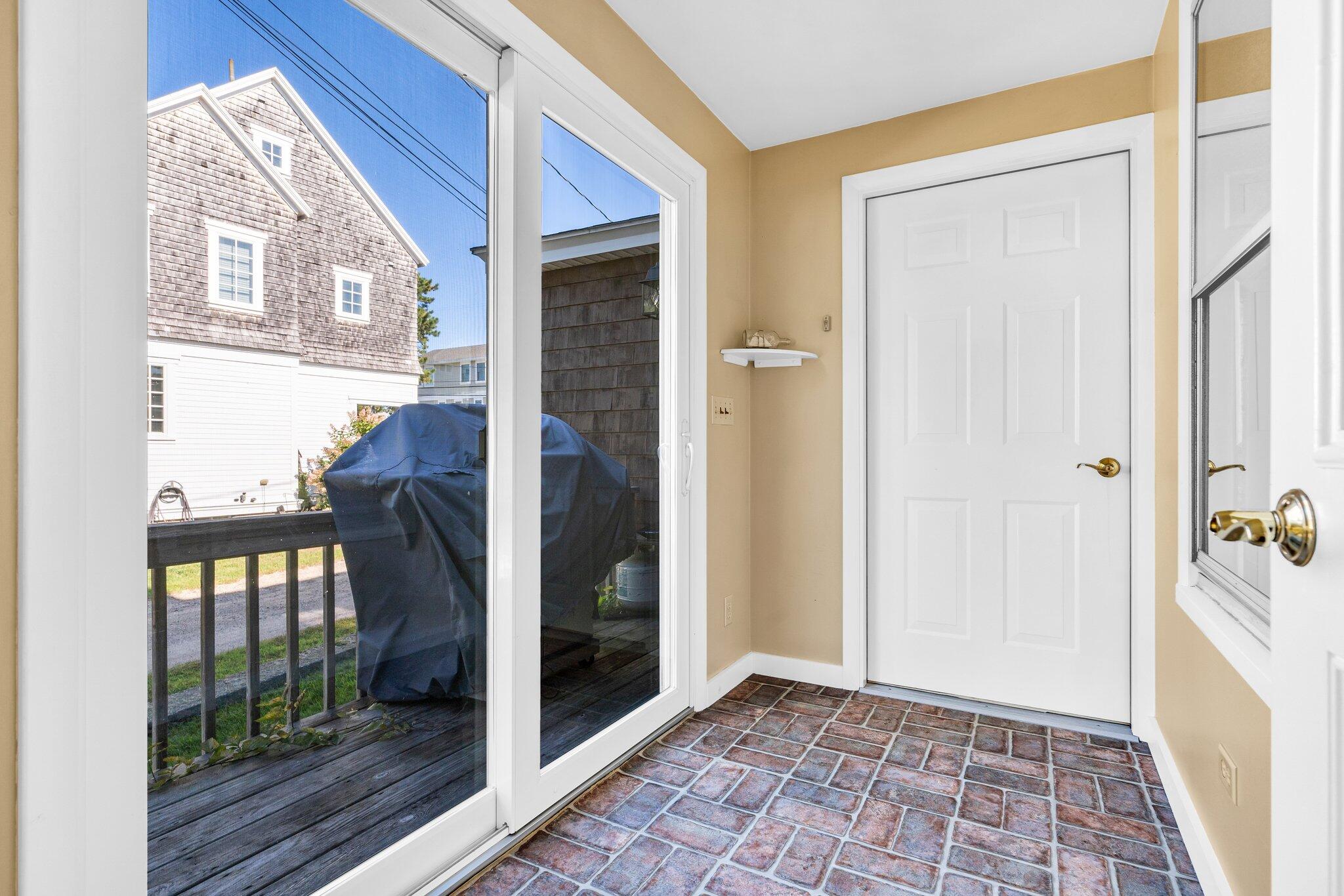 132-134 Hills Beach Road Biddeford, ME 04005 - Photo 40 of 69 15-web-or-mls-DSC07552