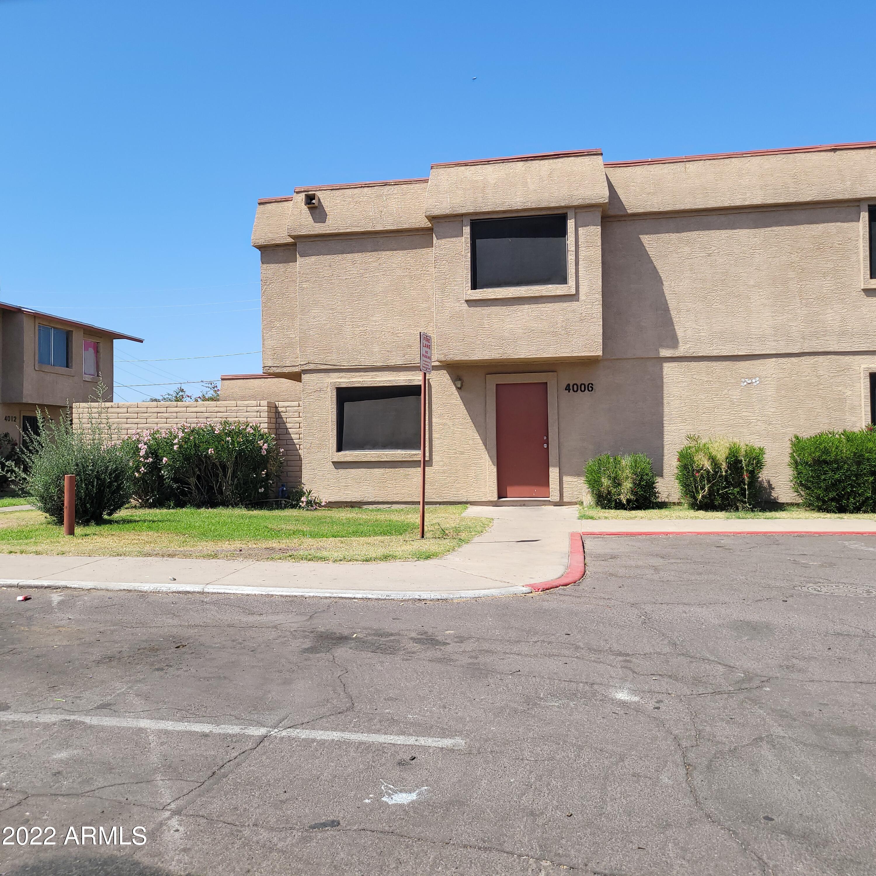 4006 West Wonderview Road Phoenix, AZ 85019 - Photo 2 of 18 20220421_140752