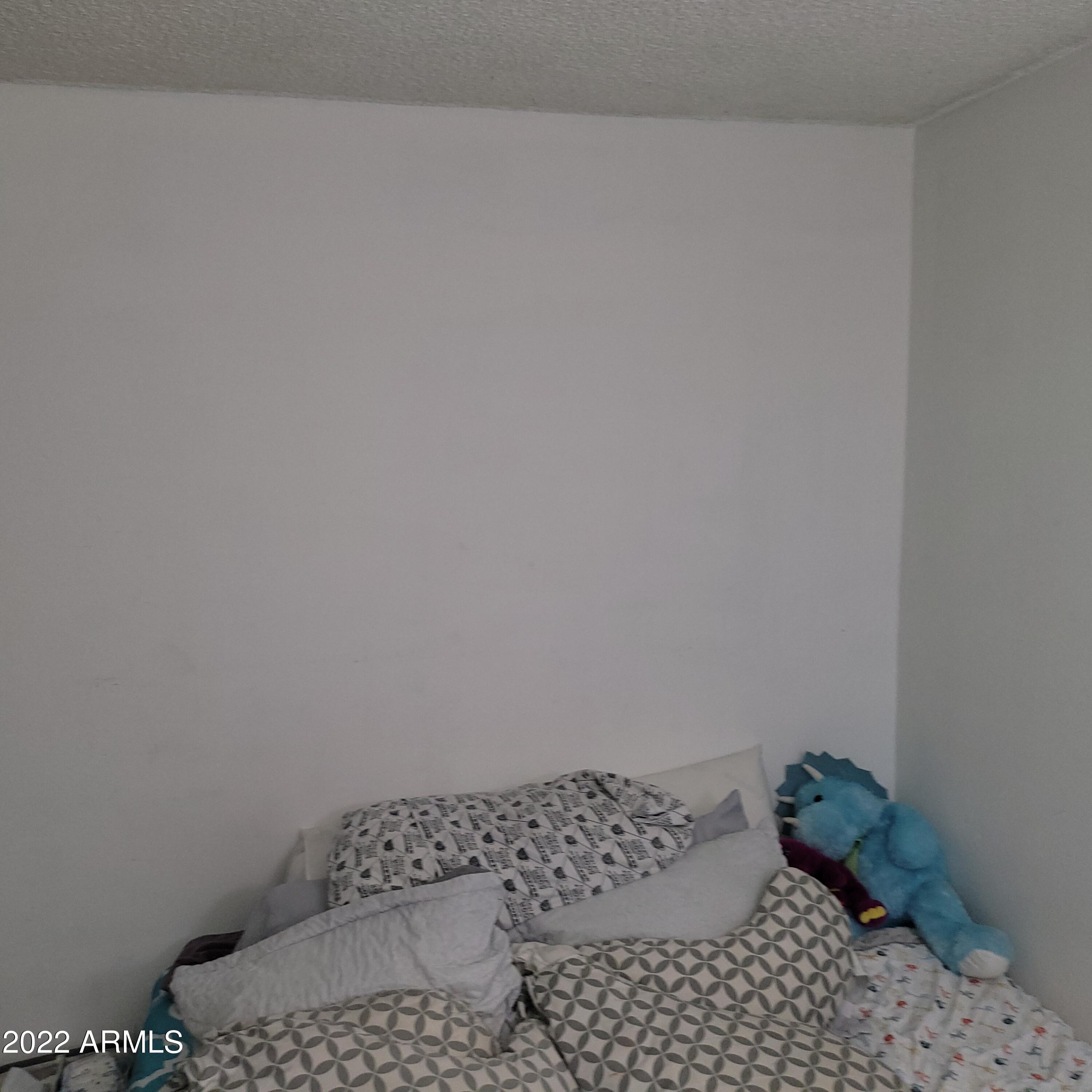 4006 West Wonderview Road Phoenix, AZ 85019 - Photo 7 of 18 20220421_135422 (1)