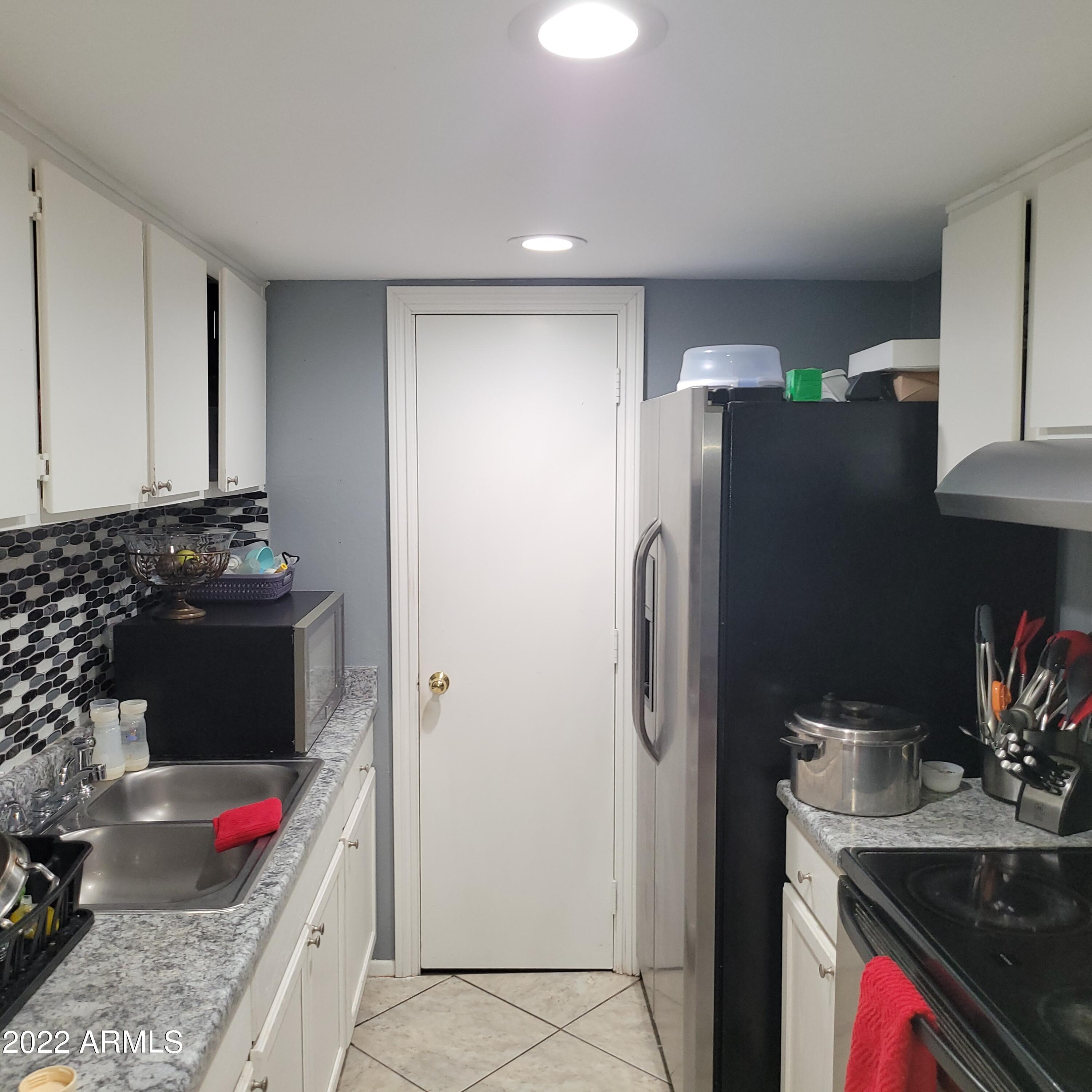 4006 West Wonderview Road Phoenix, AZ 85019 - Photo 10 of 18 20220421_134700