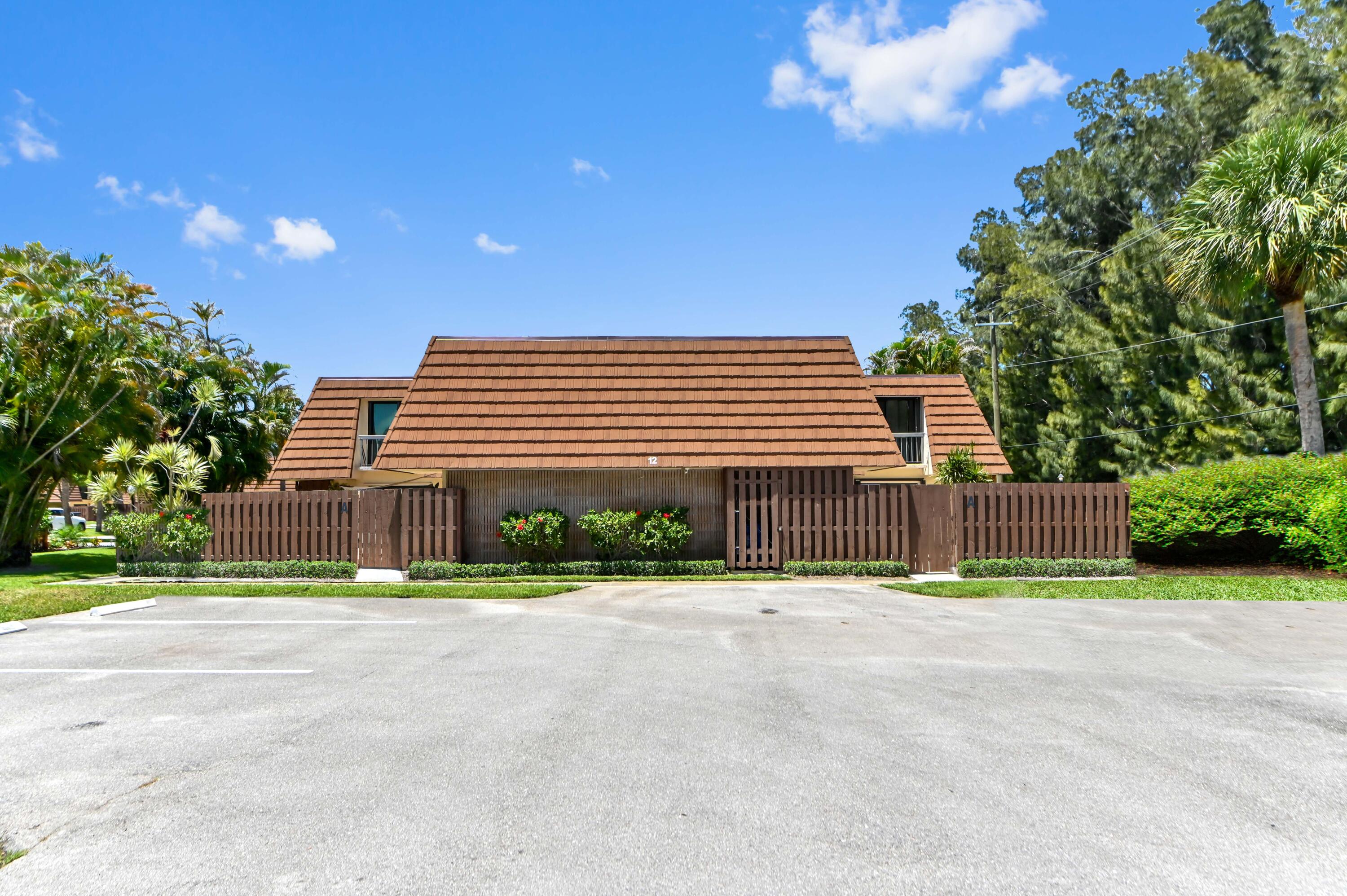 825 Center Street, Unit 12A Jupiter, FL 33458 - Photo 3 of 21 01 front 01