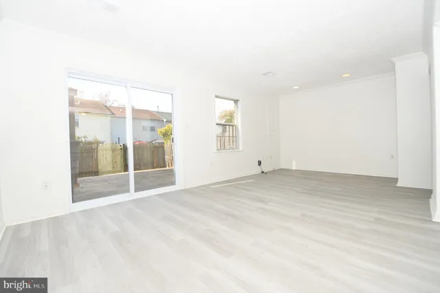 $2,500 | 8635 Union Place, Manassas Park, VA 20111