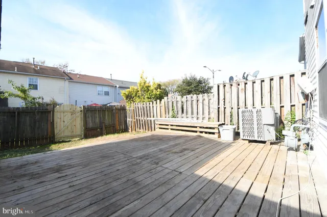 $2,500 | 8635 Union Place, Manassas Park, VA 20111