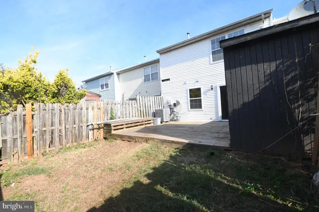 $2,500 | 8635 Union Place, Manassas Park, VA 20111