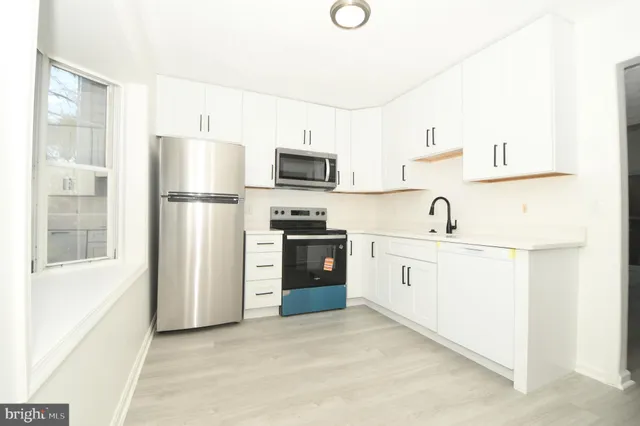 $2,500 | 8635 Union Place, Manassas Park, VA 20111