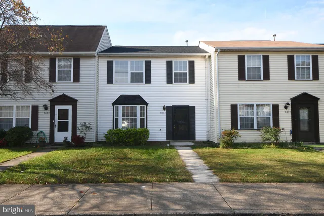 $2,500 | 8635 Union Place, Manassas Park, VA 20111