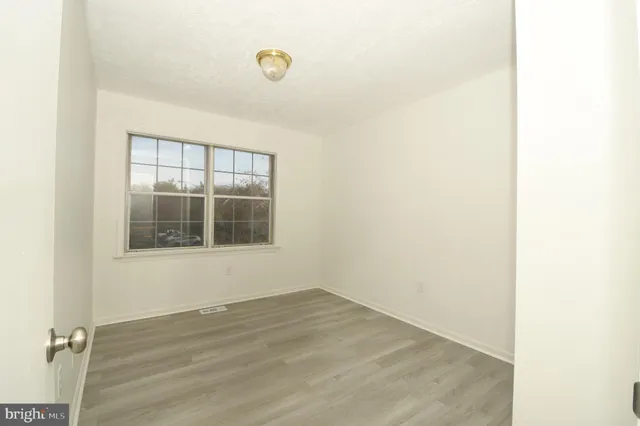 $2,500 | 8635 Union Place, Manassas Park, VA 20111