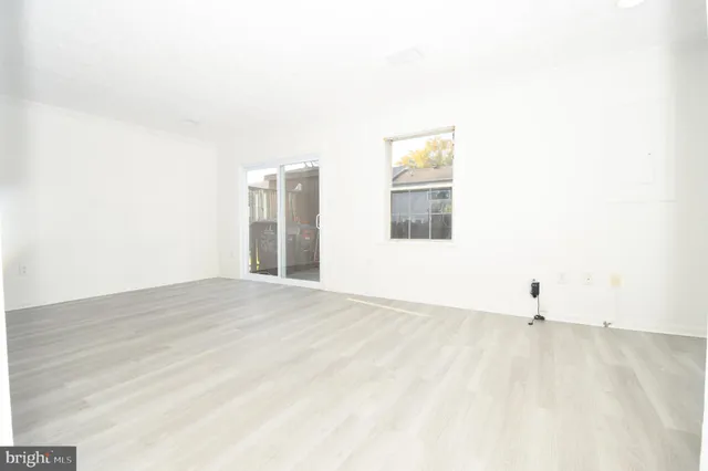 $2,500 | 8635 Union Place, Manassas Park, VA 20111