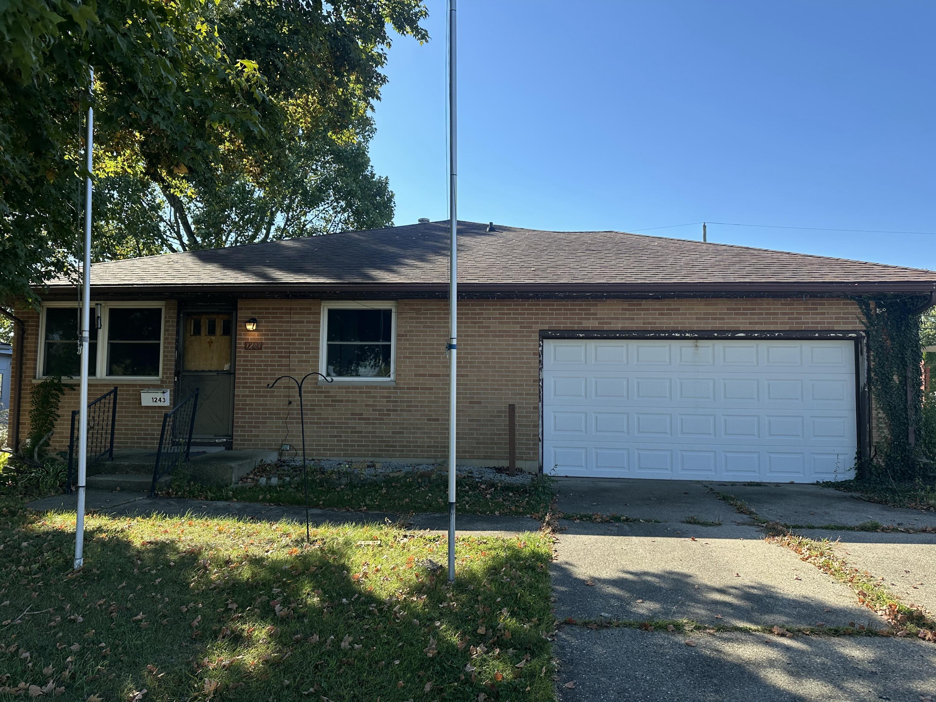 1243 Student Avenue Springfield, OH 45503 - Photo 1 of 3 Gallery Image 1