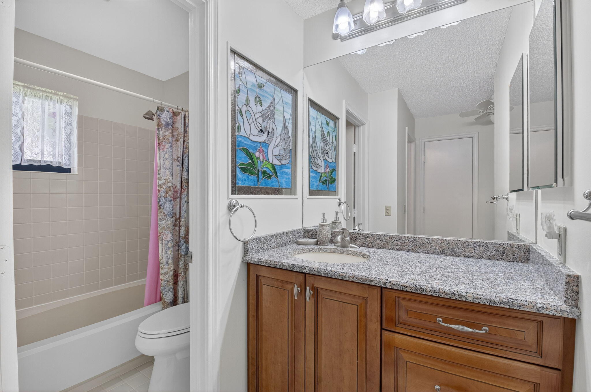 9855 Loquat Tree Run, Unit A Boynton Beach, FL 33436 - Photo 24 of 52 Primary Bathroom