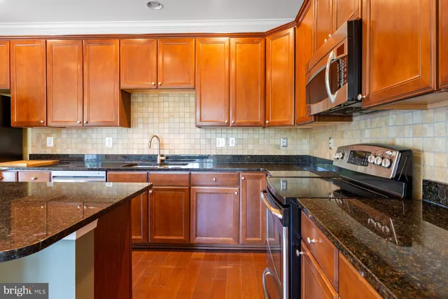 $550,000 | 8739 Blazing Brook Way, Unit 49, Elkridge, MD 21075