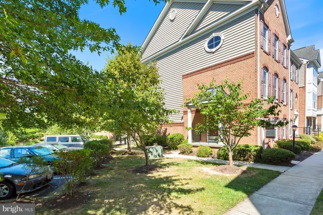 $550,000 | 8739 Blazing Brook Way, Unit 49, Elkridge, MD 21075