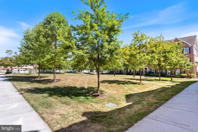 $550,000 | 8739 Blazing Brook Way, Unit 49, Elkridge, MD 21075