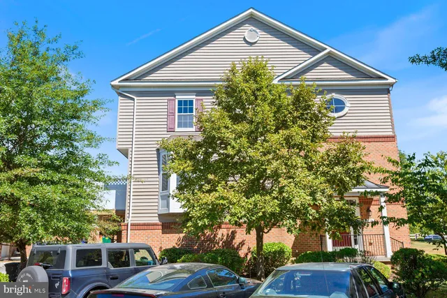 $550,000 | 8739 Blazing Brook Way, Unit 49, Elkridge, MD 21075