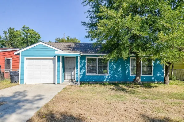 $1,375 | 5405 Southlea Street, Houston, TX 77033