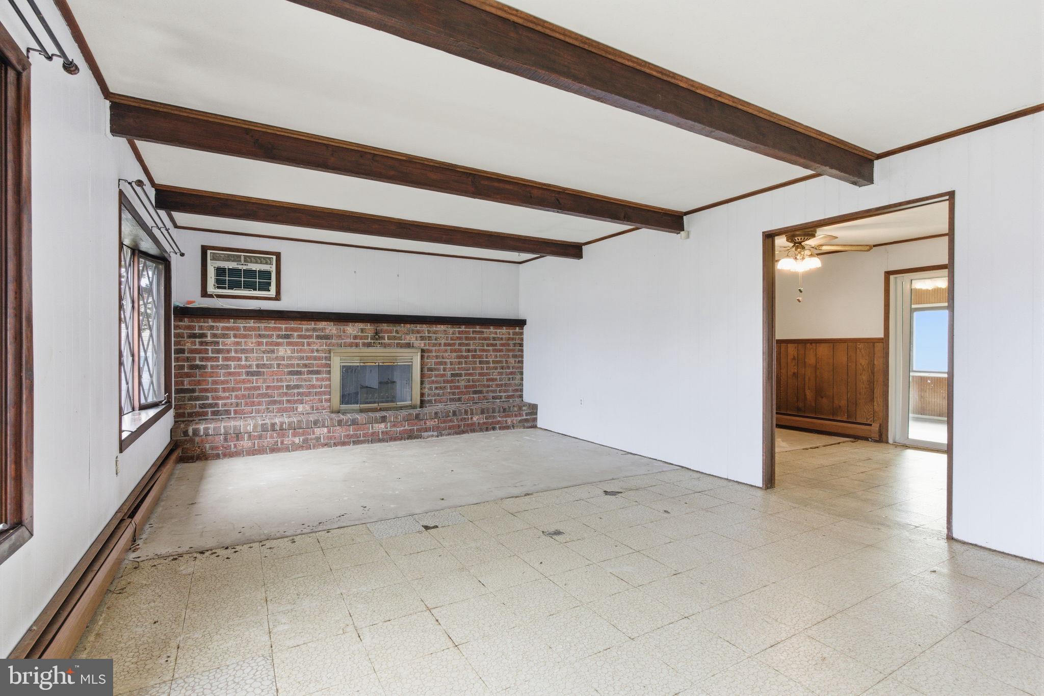 28 Cloister Road Levittown, PA 19057 - Photo 6 of 28 a view of empty room