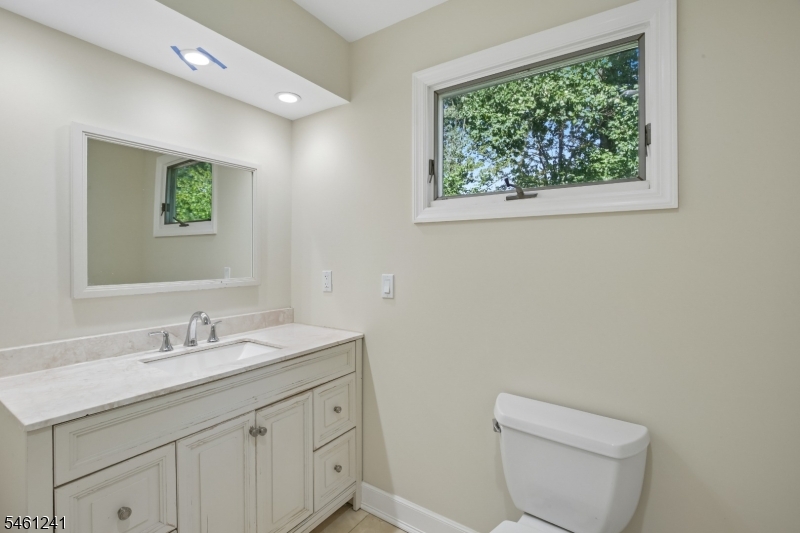 113 Stony Road Edison, NJ 08817 - Photo 30 of 44 Gallery Image 30
