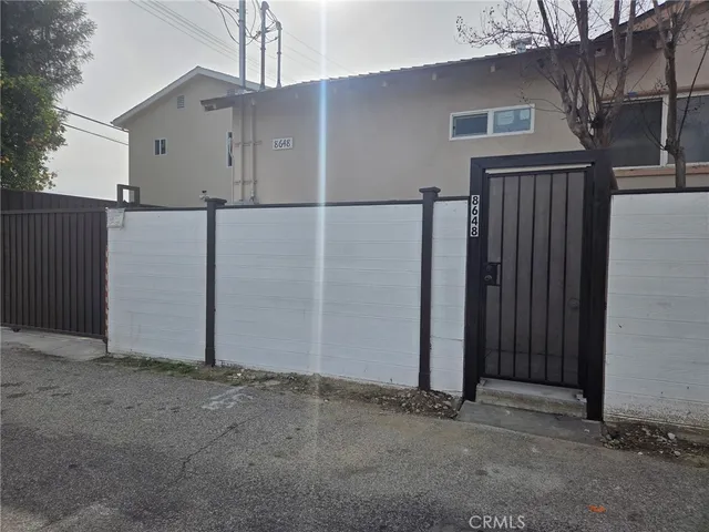 $1,999 | 8648 Corbin Avenue, Northridge, CA 91324