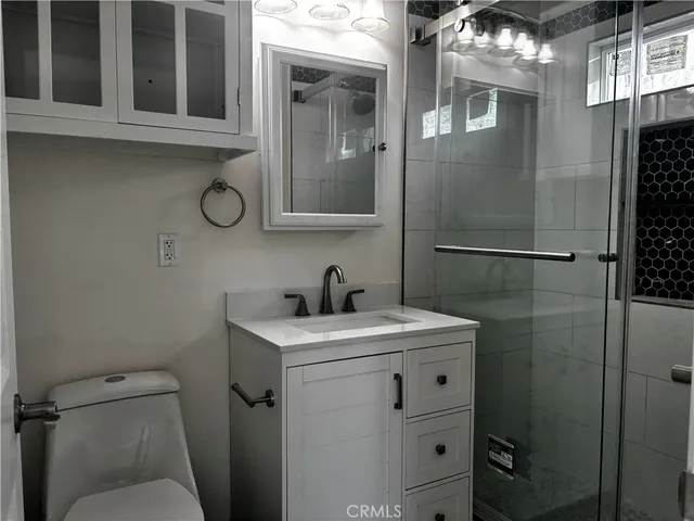 $1,999 | 8648 Corbin Avenue, Northridge, CA 91324