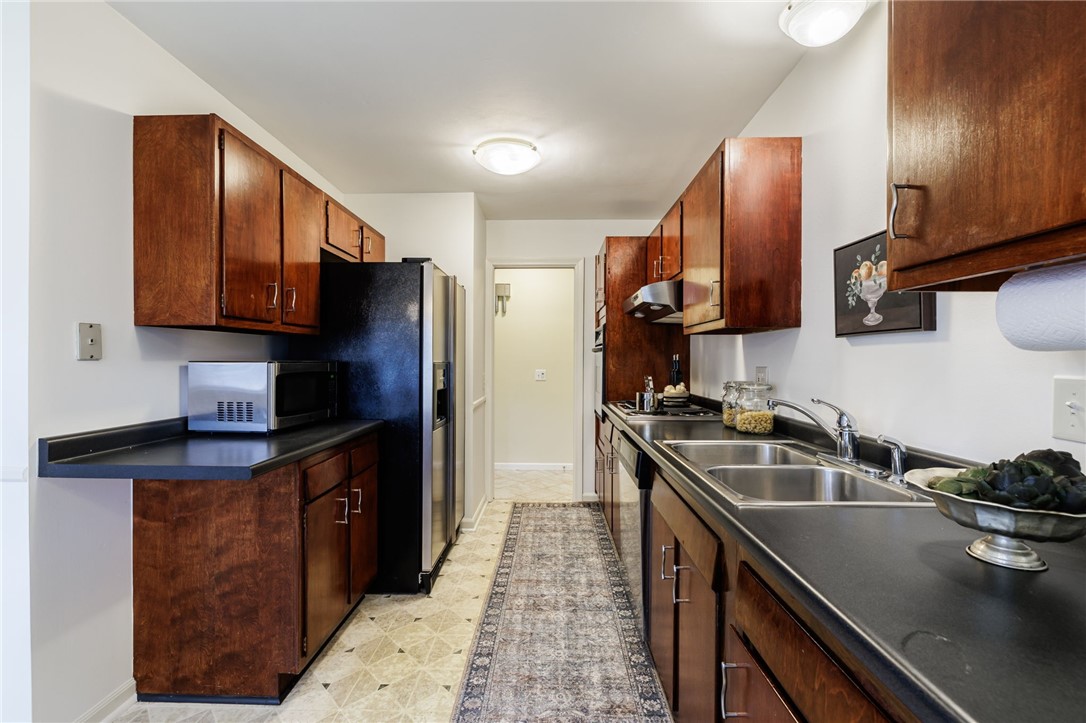 69 Harvest Road Perinton, NY 14450 - Photo 14 of 34