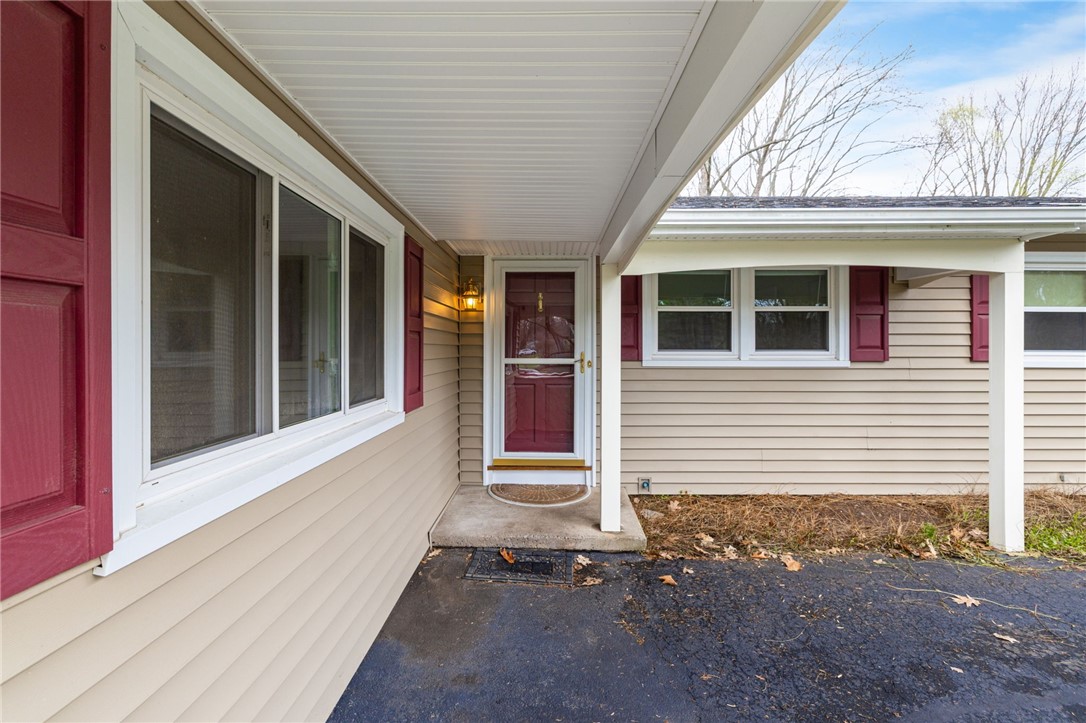 69 Harvest Road Perinton, NY 14450 - Photo 4 of 34