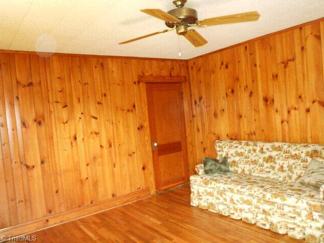 5289 Mountain View Road Hays, NC 28635 - Photo 2 of 19 Living Room