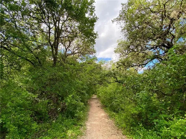 $5,500 | 900 South 1st Street, Unit 421, Austin, TX 78704