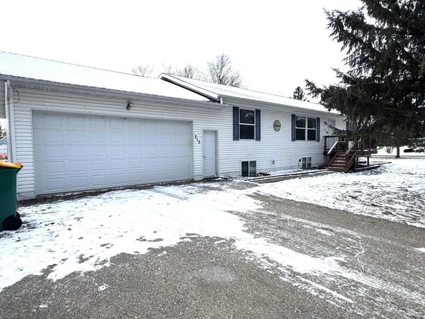 $258,000 | 315 Leonard Avenue, Crookston, MN 56716