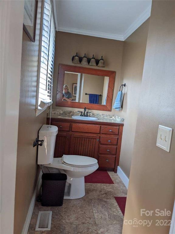 421 Springs Road Dallas, NC 28034 - Photo 17 of 27 Gallery Image 17