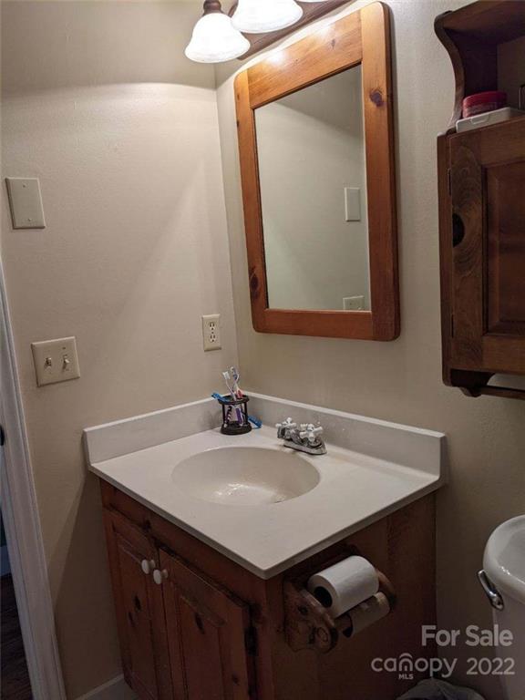 421 Springs Road Dallas, NC 28034 - Photo 23 of 27 Gallery Image 23