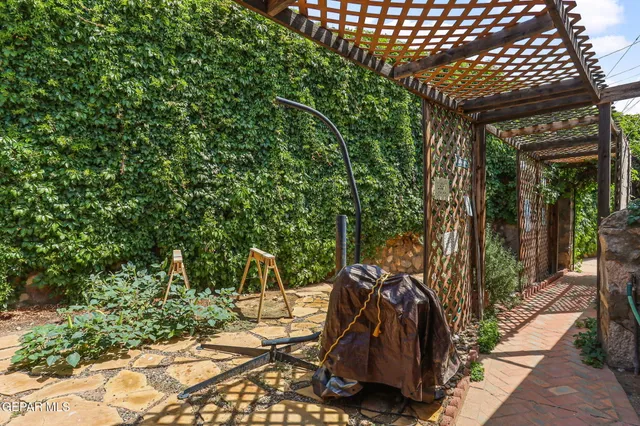 $895,000 | 4332 Donnybrook Place, El Paso, TX 79902