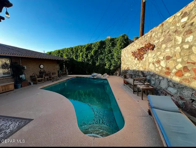 $895,000 | 4332 Donnybrook Place, El Paso, TX 79902