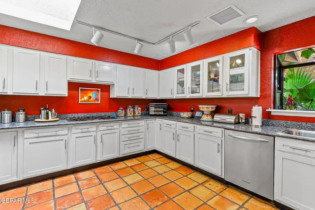 $895,000 | 4332 Donnybrook Place, El Paso, TX 79902