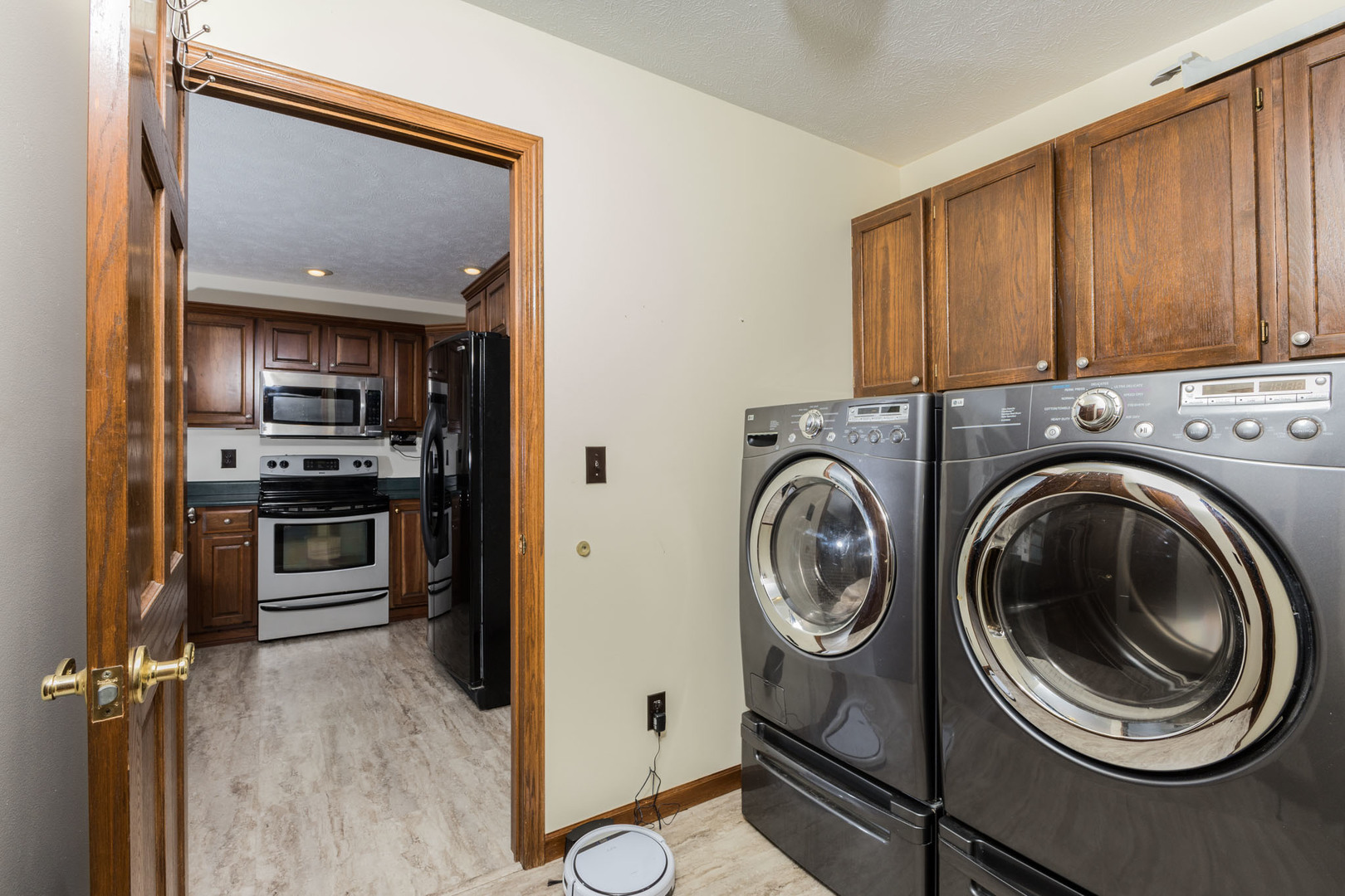 9375 East 3000 N Road Cornell, IL 61319 - Photo 19 of 39 a view of kitchen and sink