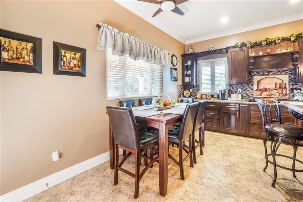 15421 Shelton Road Perris, CA 92570 - Photo 14 of 53 KITCHEN EATING AREA
