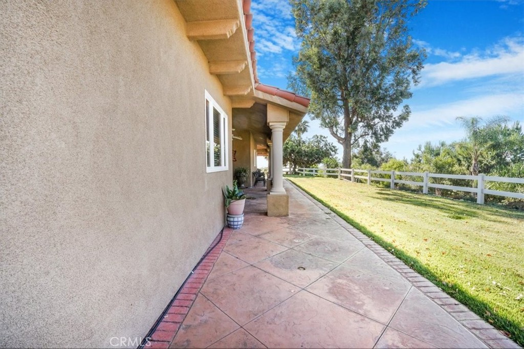 15421 Shelton Road Perris, CA 92570 - Photo 35 of 53 OTHER SIDE OF HOME