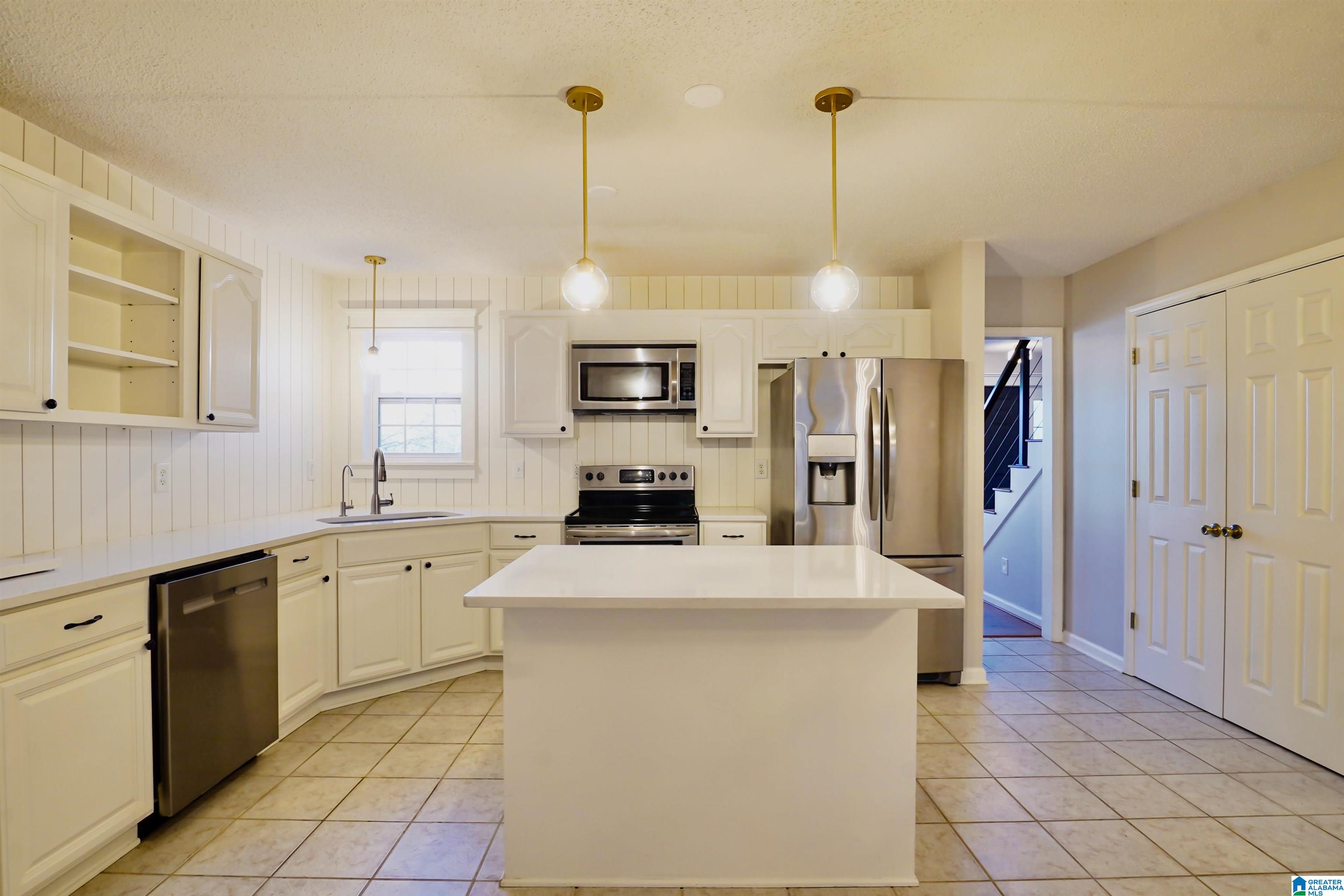 124 Wilson Road Calera, AL 35040 - Photo 10 of 37