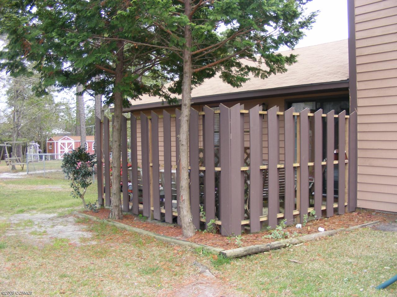 154 Bayberry Road Newport, NC 28570 - Photo 4 of 8 Private Patio Retreat