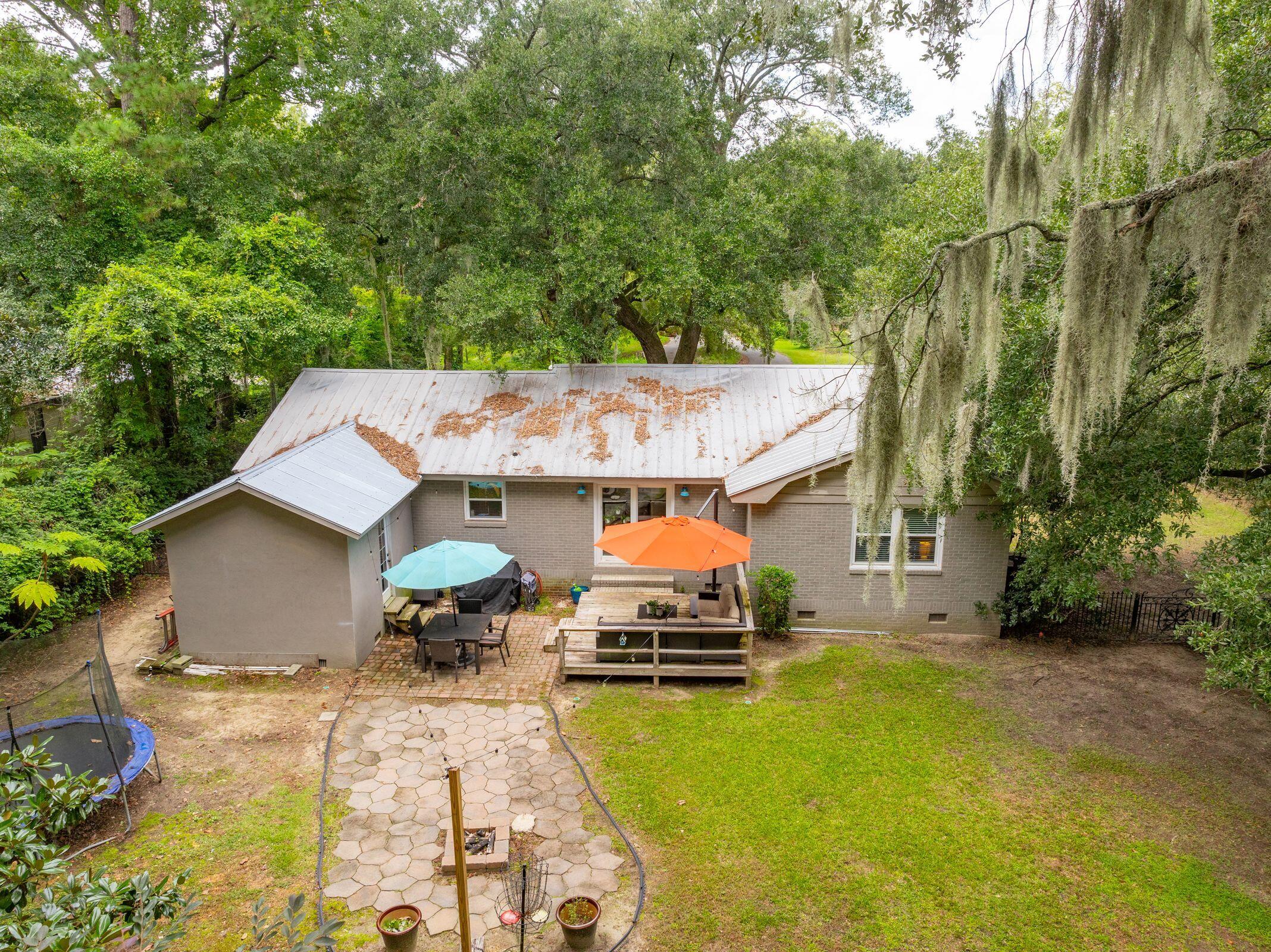 1665 Dogwood Road Charleston, SC 29414 - Photo 19 of 27 1665DogwoodRd-KeenEyeMarketing-021