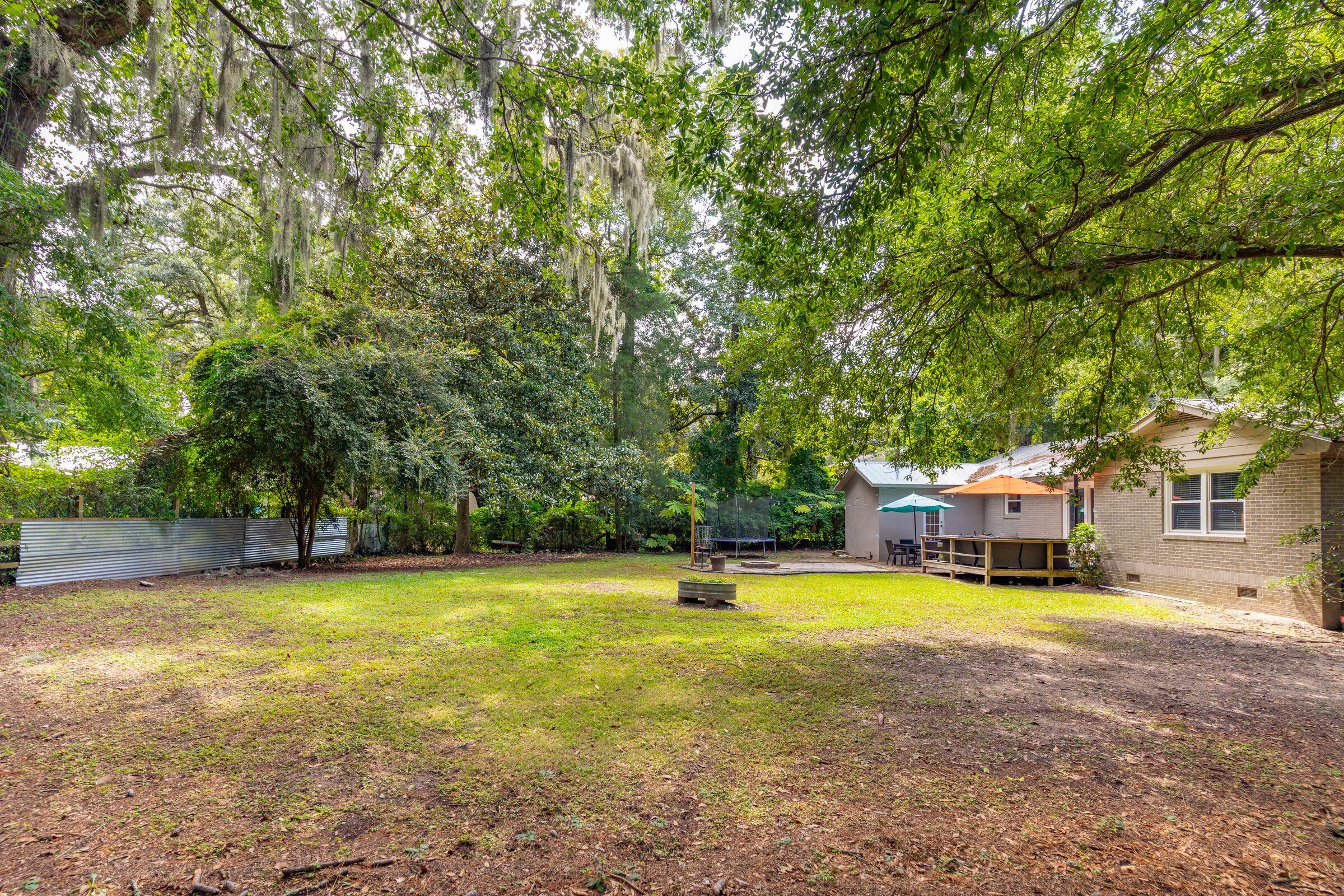 1665 Dogwood Road Charleston, SC 29414 - Photo 21 of 27 1665DogwoodRd-KeenEyeMarketing-016