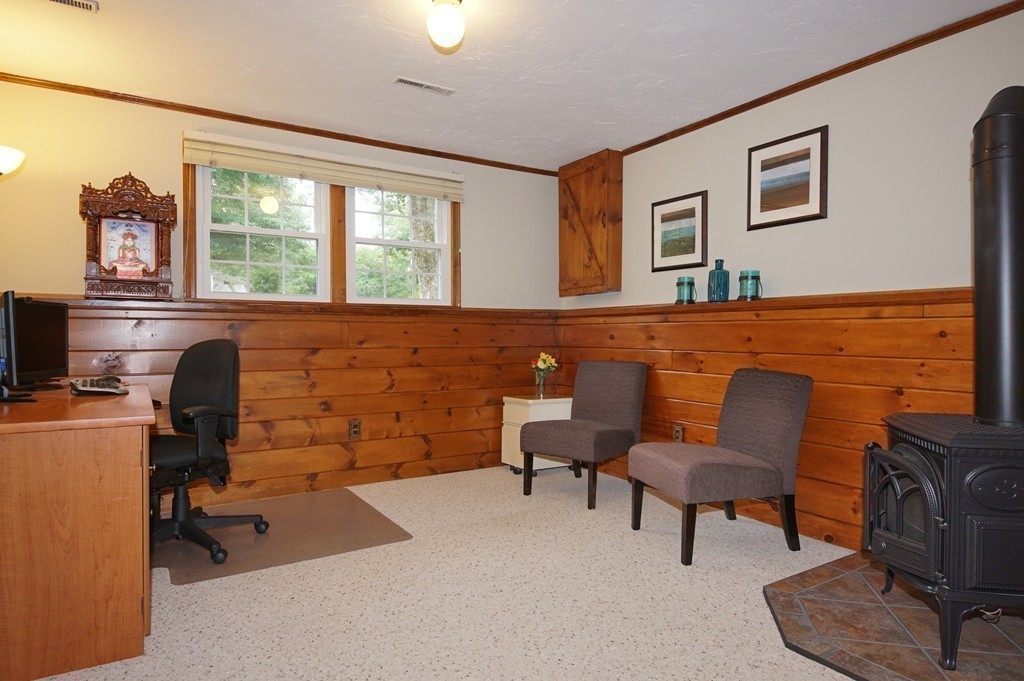 7 Richfield Road Burlington, MA 01803 - Photo 13 of 23 Gallery Image 13
