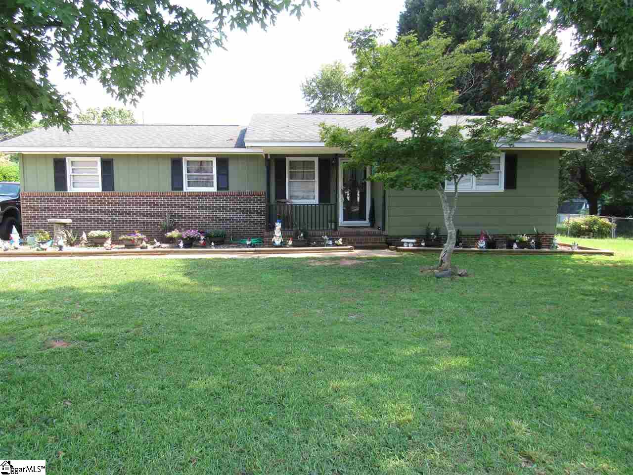 801 Davenport Road Simpsonville, SC 29680 - Photo 2 of 29 Gallery Image 2