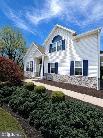 $550,000 | 10 Shannon Court, Oley, PA 19547