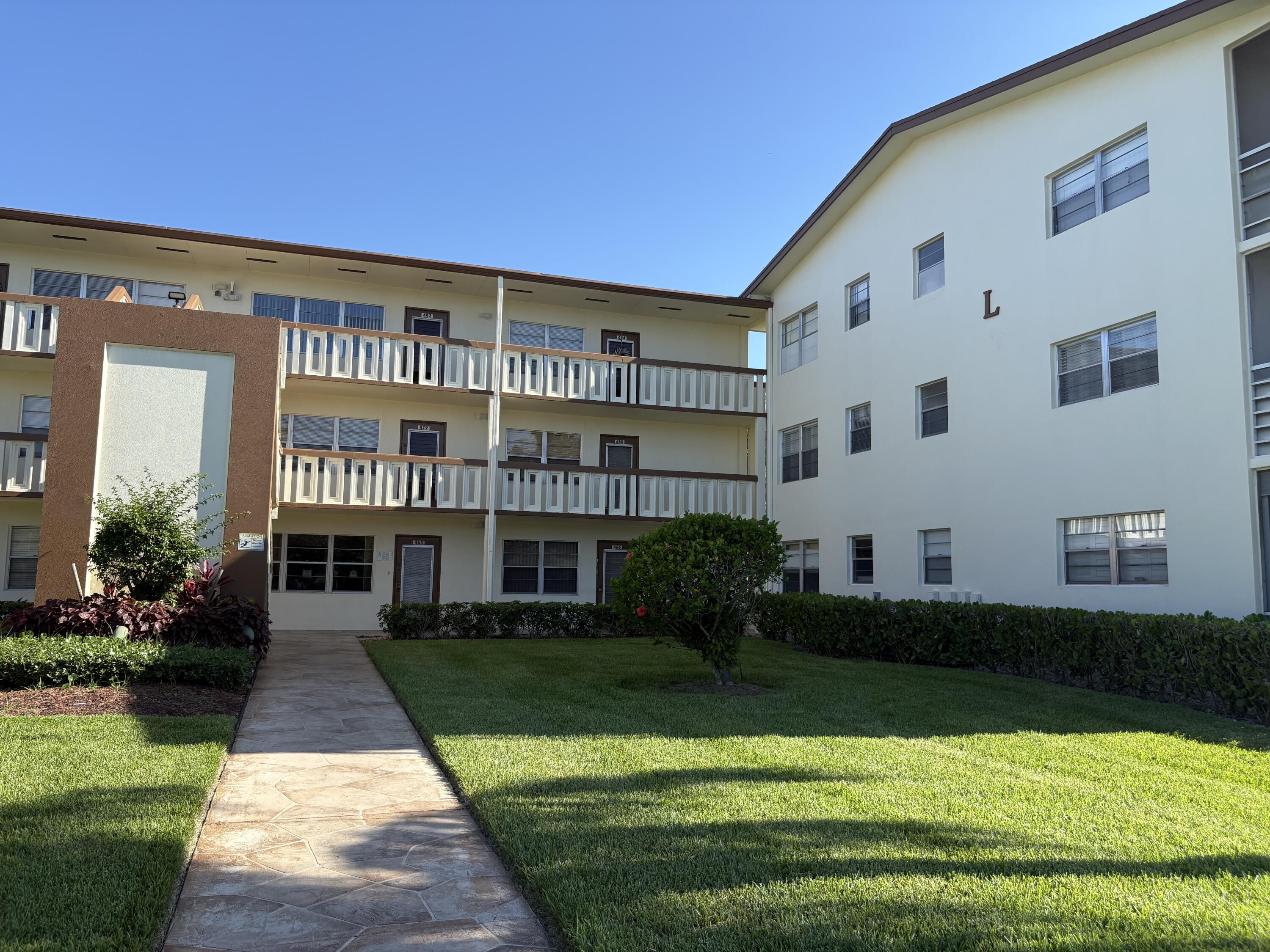 497 Mansfield K Boca Raton, FL 33434 - Photo 1 of 10 Exterior